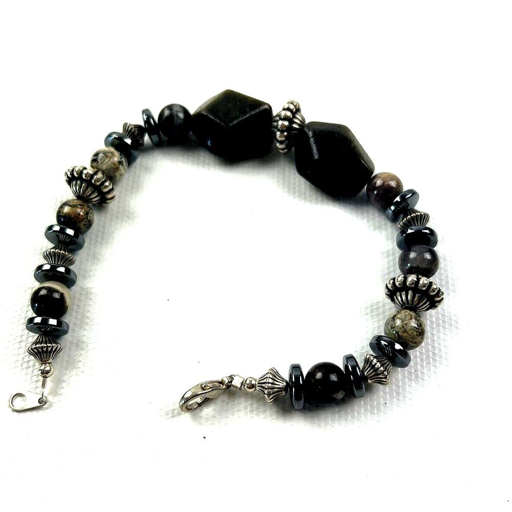 Vintage Bracelet Smooth Faceted Bead Stones Round Glass Beads Size 8"